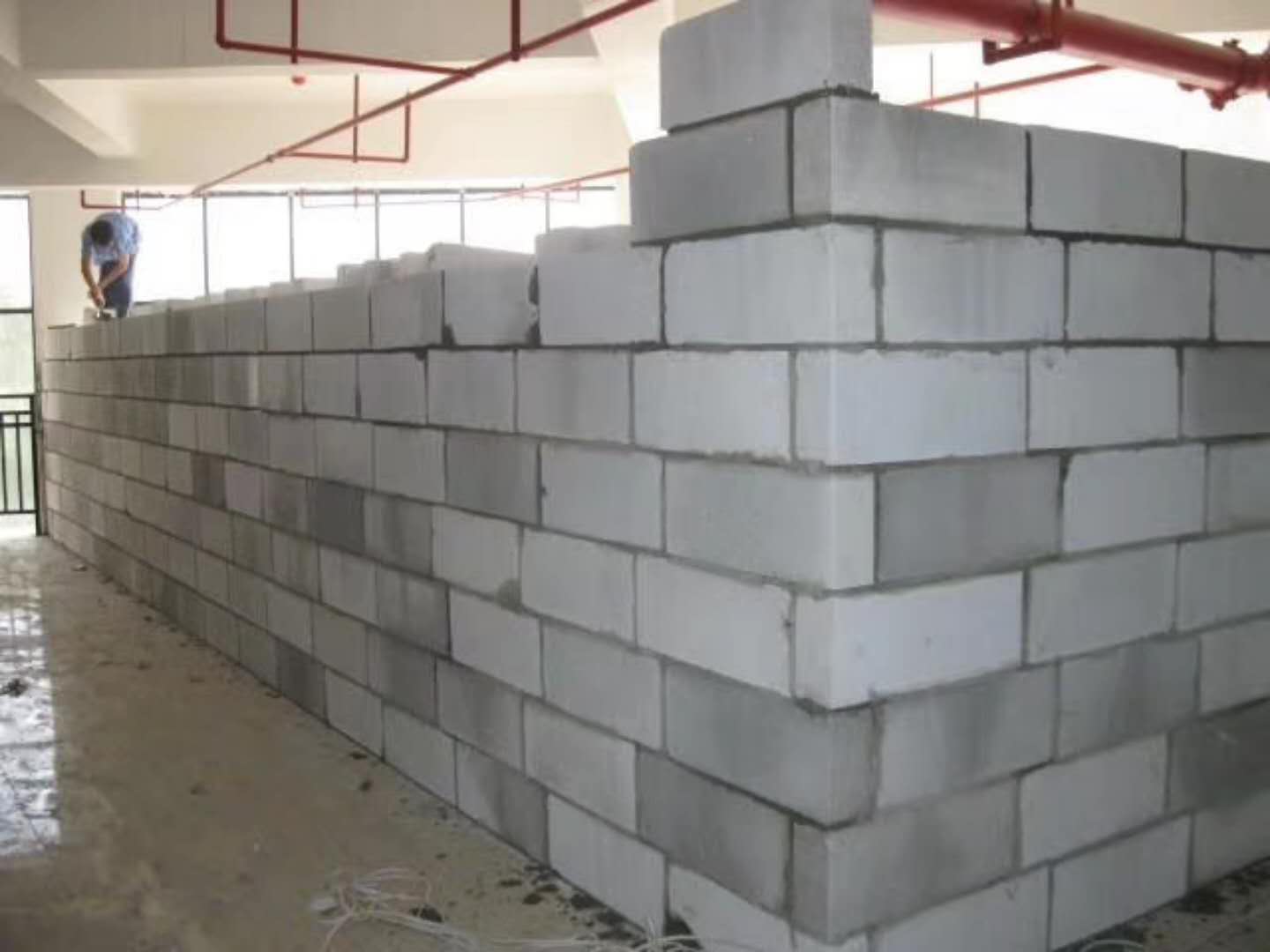 安卓蒸压加气混凝土砌块承重墙静力和抗震性能的研究